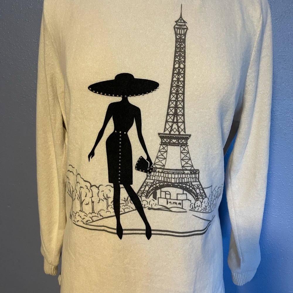 NWT Colortree taupe L/S top with Eiffel tower scene sprinkled sm like  grommets